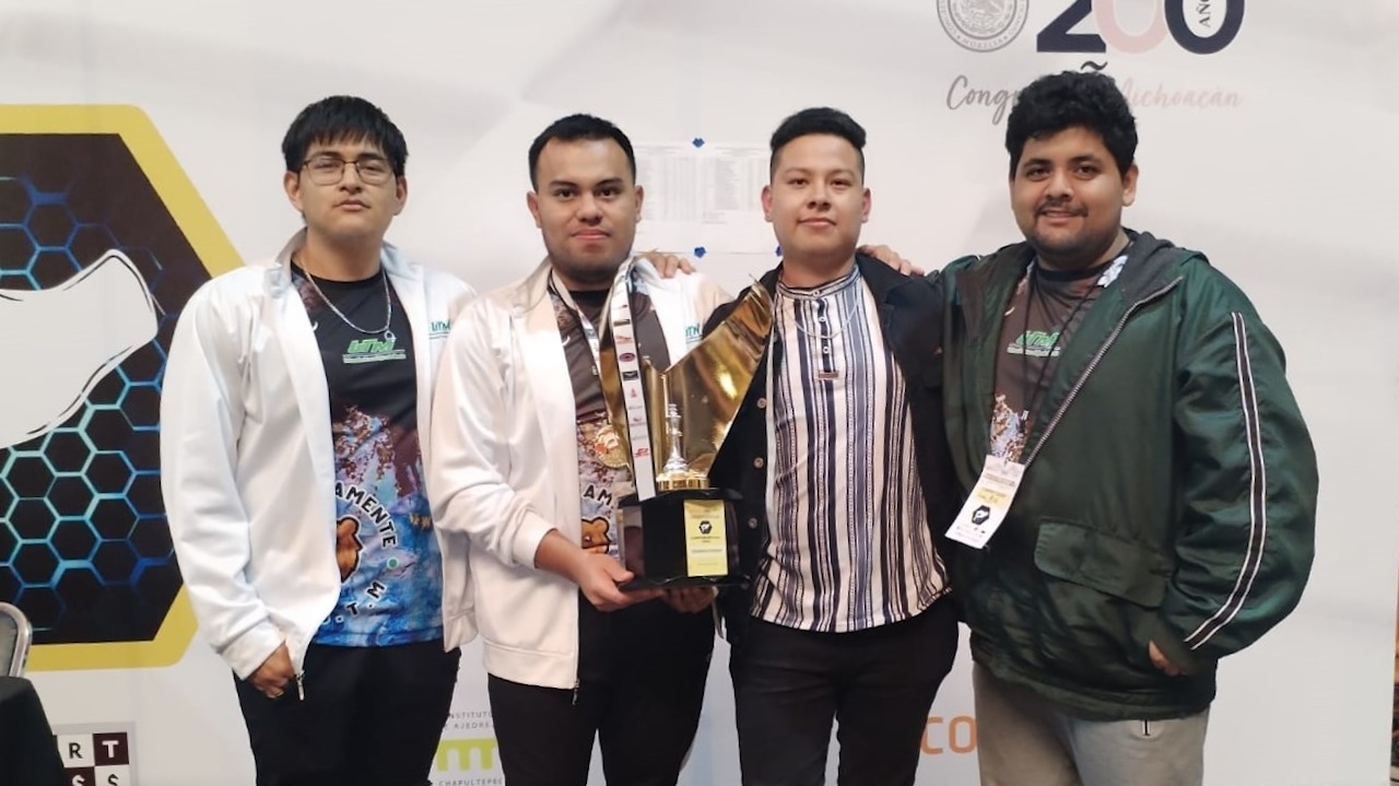 Estudiante de la UTM se corona campeón en el estatal de ajedrez